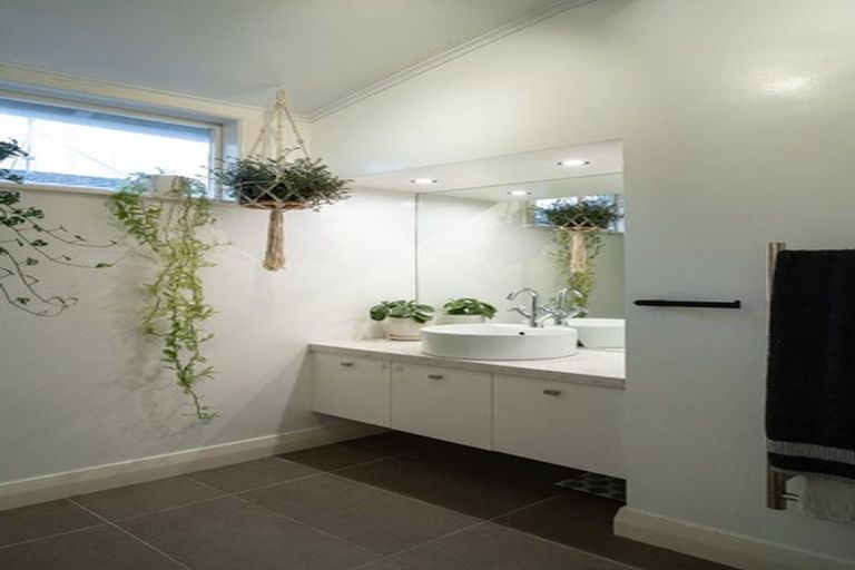 Photo of property in 75 Norton Road, Frankton, Hamilton, 3204