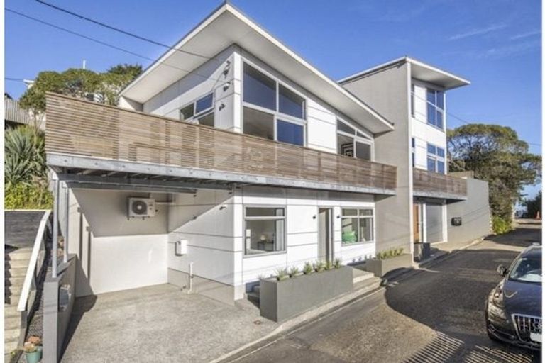 Photo of property in 3 Shalimar Crescent, Khandallah, Wellington, 6035