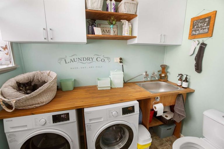 Photo of property in 27 Essex Street, Stratford, 4332