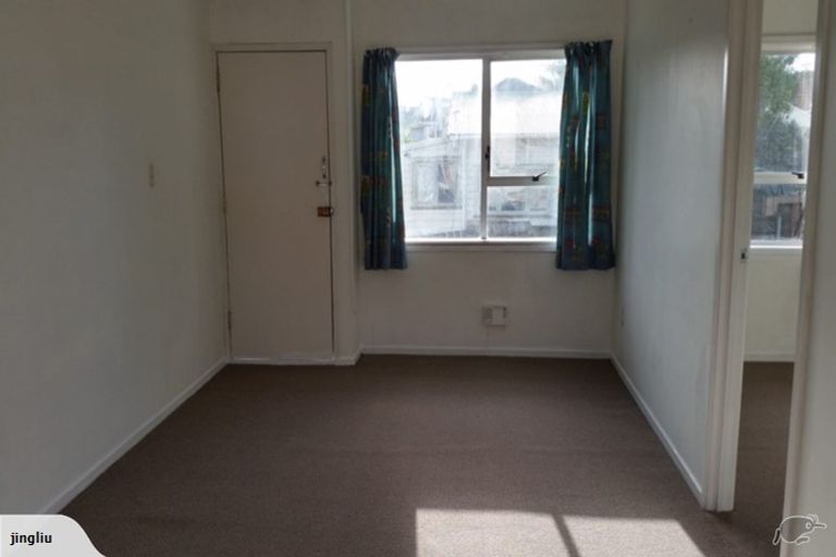 Photo of property in 2/26 Arawa Street, New Lynn, Auckland, 0600