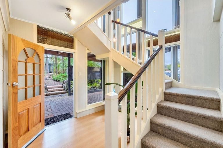 Photo of property in 34 Kirby Street, Glendene, Auckland, 0602