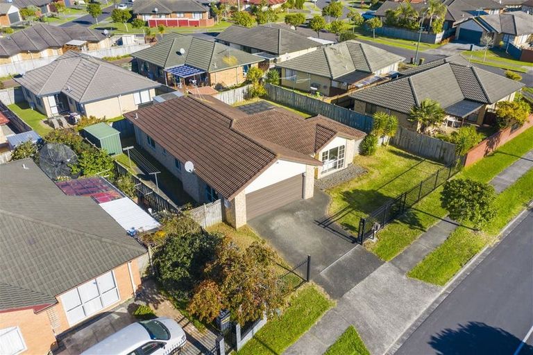 Photo of property in 52 Foxlaw Street, Randwick Park, Auckland, 2105