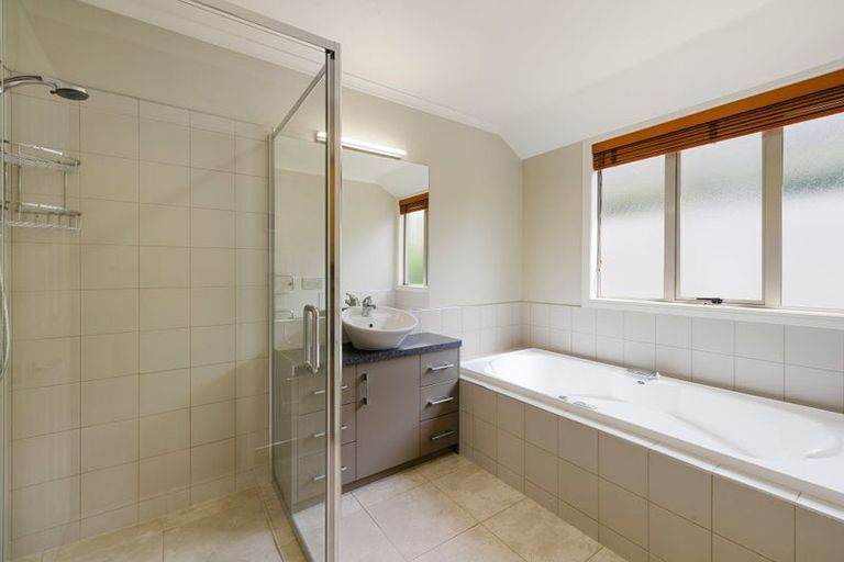 Photo of property in 14 The Peninsula, Huntington, Hamilton, 3210