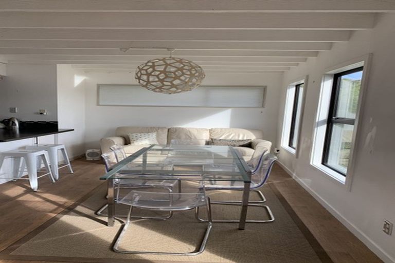 Photo of property in 1a Glengyle Street, Vauxhall, Dunedin, 9013