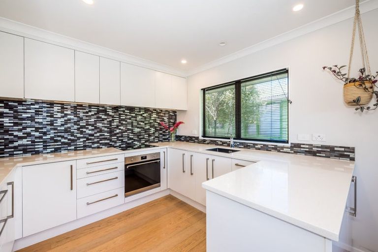 Photo of property in 50 Dale Road, Raumati South, Paraparaumu, 5032