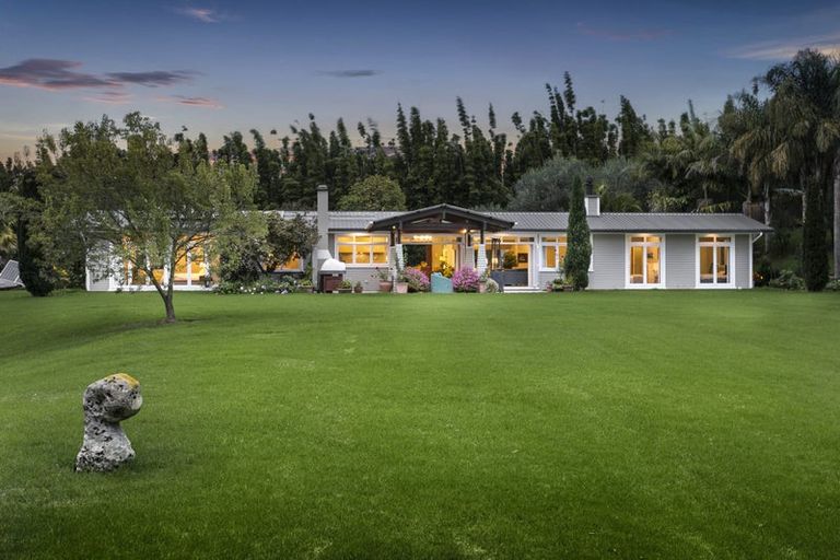 Photo of property in 152k Parker Road, Oratia, Auckland, 0604