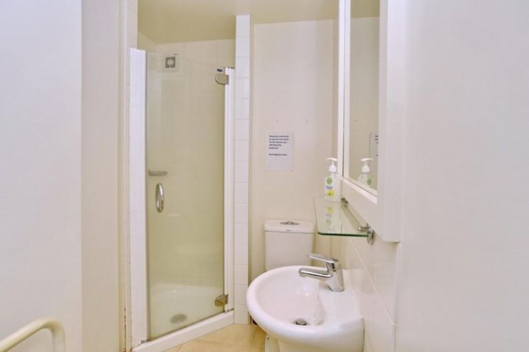 Photo of property in 4/245 Montreal Street, Christchurch Central, Christchurch, 8013