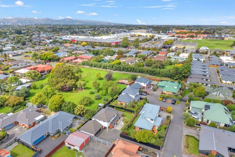 Photo of property in 3 Rosefield Lane, Northcote, Christchurch, 8052