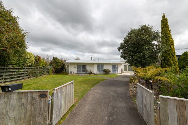 Photo of property in 5 Craven Court, Ashhurst, 4810