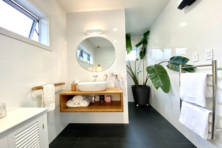 Photo of property in 35 Davis Strongman Place, Kerikeri, 0293