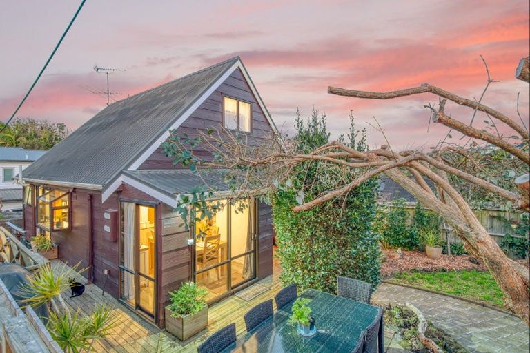 Photo of property in 45 Swann Beach Road, Stanmore Bay, Whangaparaoa, 0932