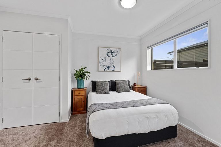 Photo of property in 2/70 Hinemoa Street, Birkenhead, Auckland, 0626