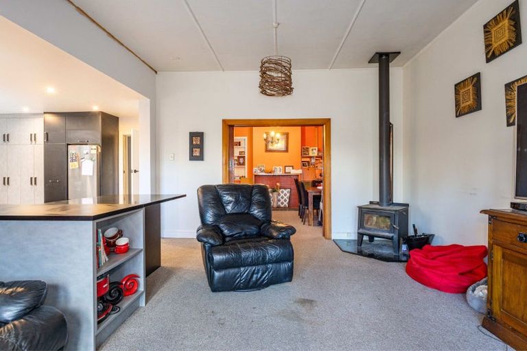 Photo of property in 71 Mckenzie Street, Geraldine, 7930