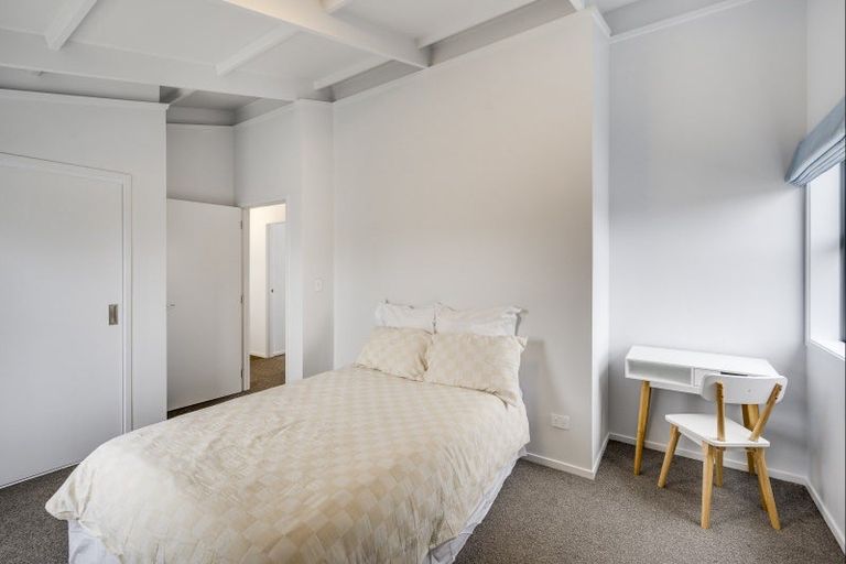 Photo of property in Lantern Light Takeaways, 1012 Willowpark Road North, Mayfair, Hastings, 4122