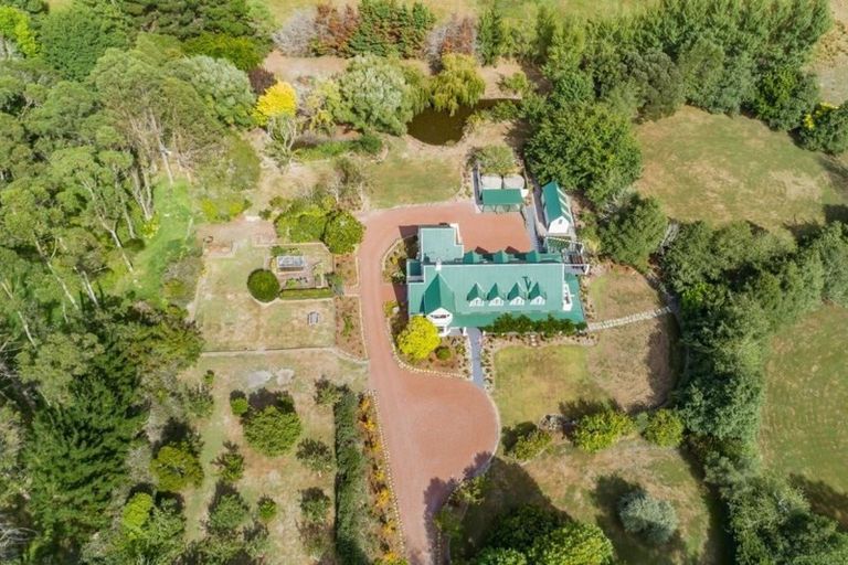 Photo of property in 636 Kahikatea Flat Road, Waitoki, Kaukapakapa, 0871