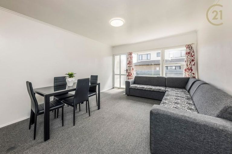 Photo of property in 4/87 Wallace Road, Papatoetoe, Auckland, 2025