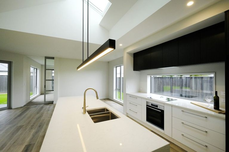 Photo of property in 12 Gerard Place, Rangiora, 7400