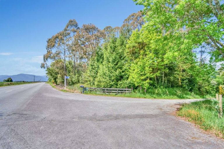 Photo of property in 1946 Arnold Valley Road, Moana, Dobson, 7872