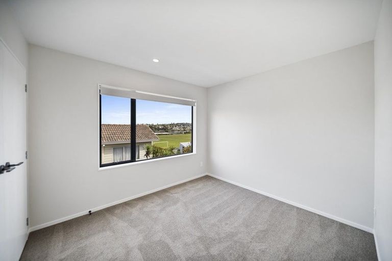 Photo of property in 44c Blakeborough Drive, Forrest Hill, Auckland, 0620