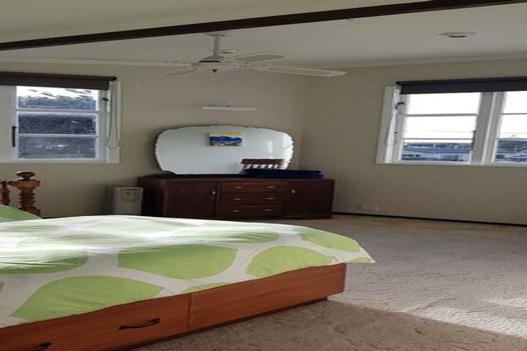 Photo of property in 32 Hunia Terrace, Himatangi Beach, Foxton, 4891