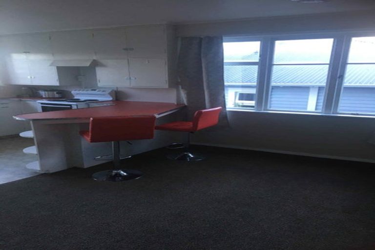 Photo of property in 21 Crawford Road, Kilbirnie, Wellington, 6022