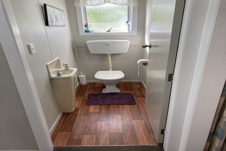 Photo of property in 186 Regan Street, Stratford, 4332