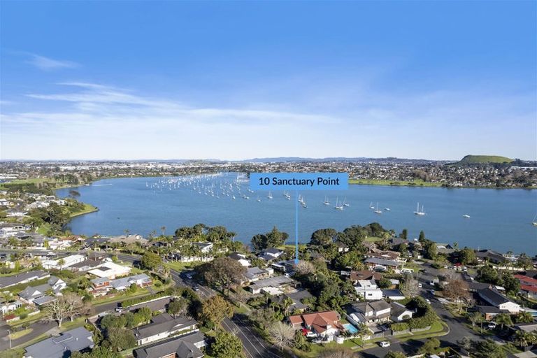 Photo of property in 10 Sanctuary Point, Sunnyhills, Auckland, 2010