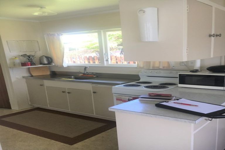 Photo of property in 1 Cotton Street, St Andrews, Hamilton, 3200