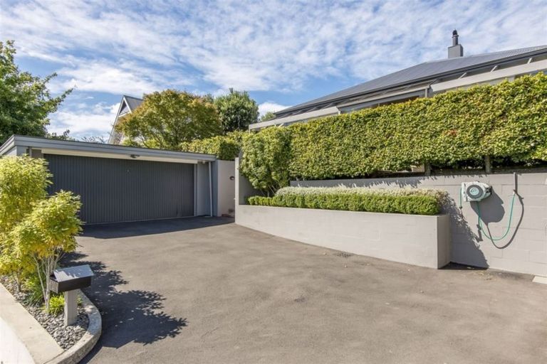 Photo of property in 21 Hackthorne Road, Cashmere, Christchurch, 8022
