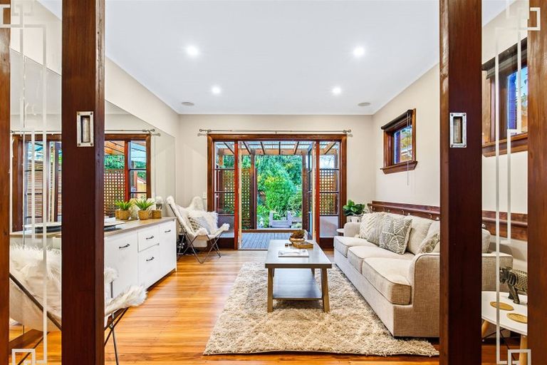 Photo of property in 6 Mcbratneys Road, Dallington, Christchurch, 8061