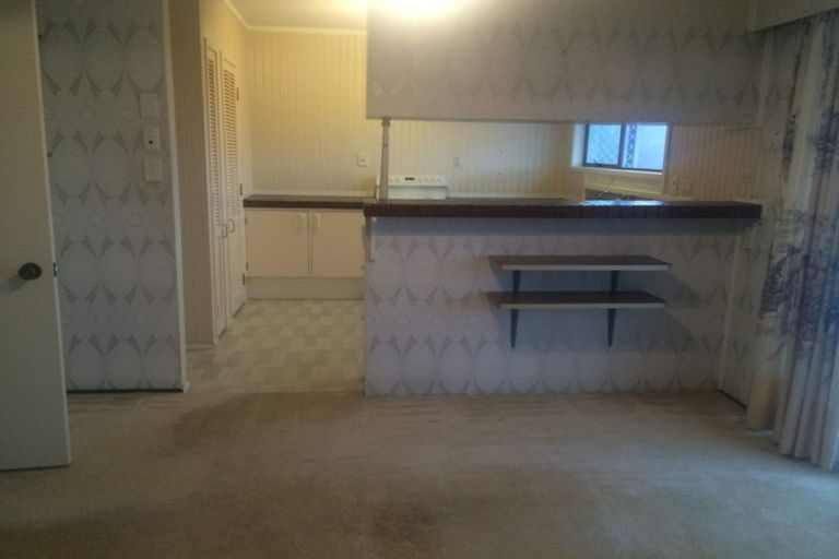 Photo of property in 1/533 Beach Road, Murrays Bay, Auckland, 0630