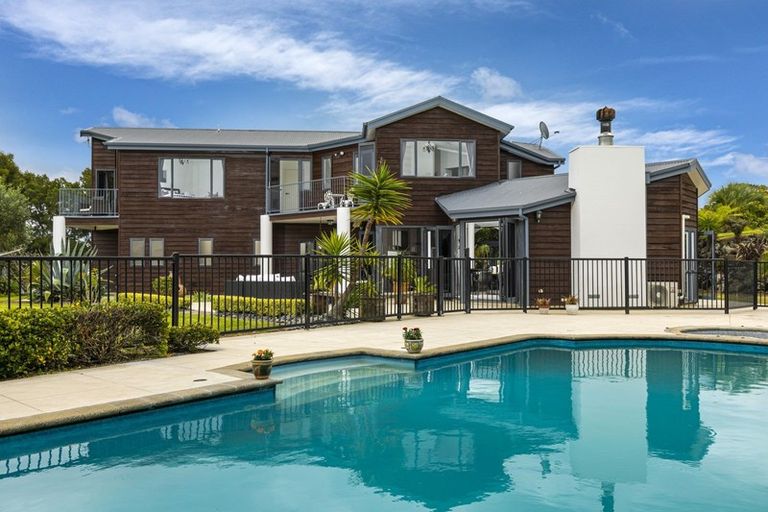 Photo of property in 99 Potter Road, Dairy Flat, Albany, 0792