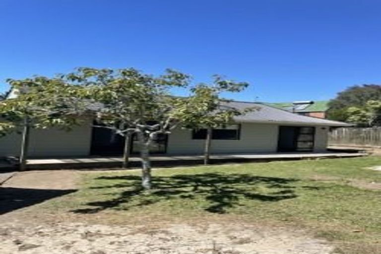 Photo of property in 11b Lucinda Place, Glen Eden, Auckland, 0602