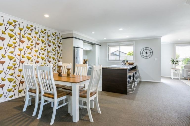 Photo of property in 15 Kapiti Drive, Poraiti, Napier, 4112