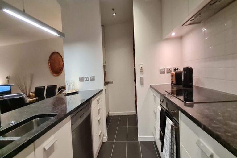 Photo of property in Piermont Apartments, 4i/82 Cable Street, Te Aro, Wellington, 6011