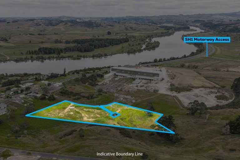 Photo of property in 16 Taniwha Street, Meremere, Mercer, 2474