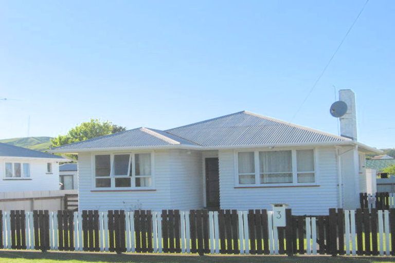 Photo of property in 3 Tui Street, Outer Kaiti, Gisborne, 4010