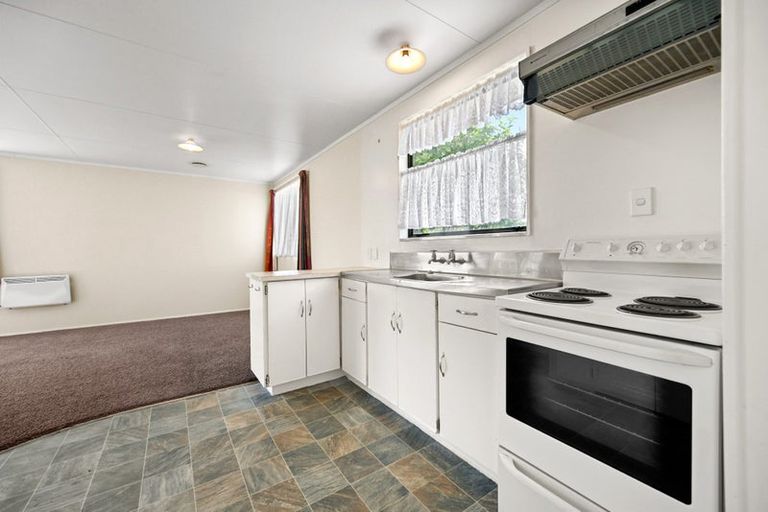 Photo of property in 1 Langdon Lane, Melville, Hamilton, 3206