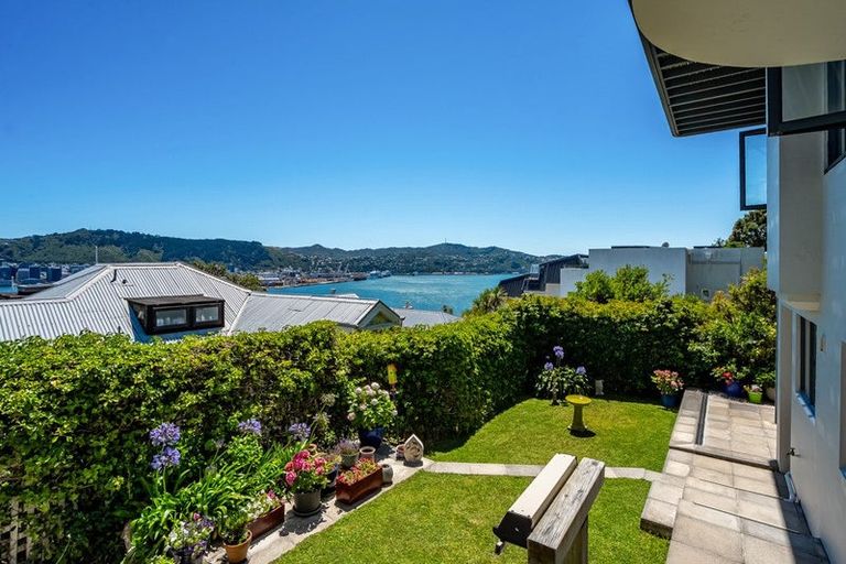 Photo of property in 40b The Crescent, Roseneath, Wellington, 6011