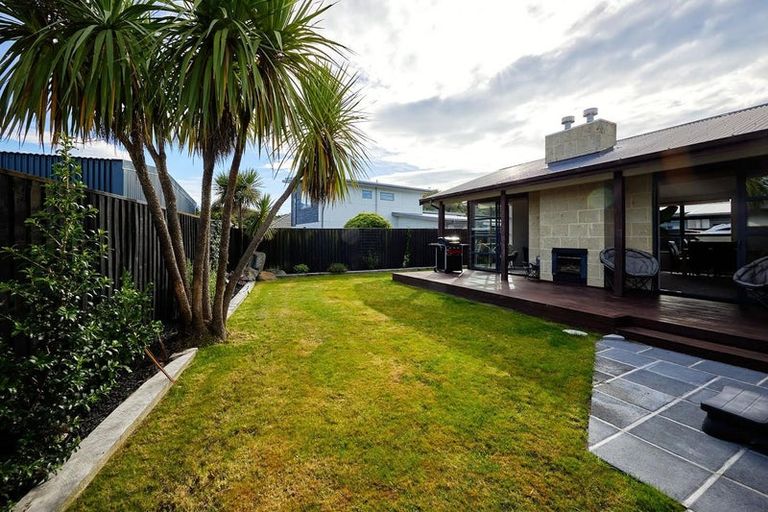 Photo of property in 11 Mcrae Gardens, Kaikoura Flat, Kaikoura, 7371