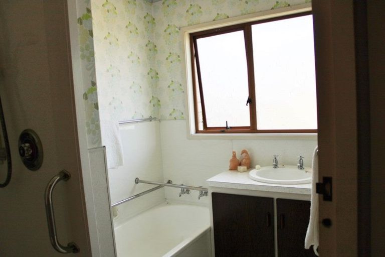 Photo of property in 48a Hakanoa Street, Huntly, 3700