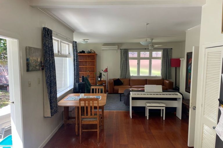 Photo of property in 543 Broadway, Miramar, Wellington, 6022