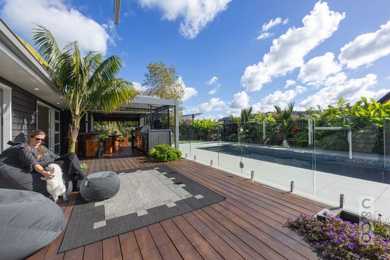 Photo of property in 212 Matua Road, Kumeu, 0810