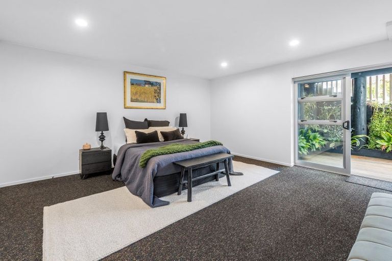 Photo of property in 112 Moa Road, Point Chevalier, Auckland, 1022