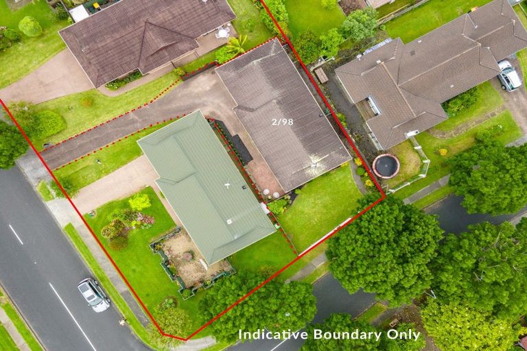 Photo of property in 2/98 Mirrabooka Avenue, Botany Downs, Auckland, 2010