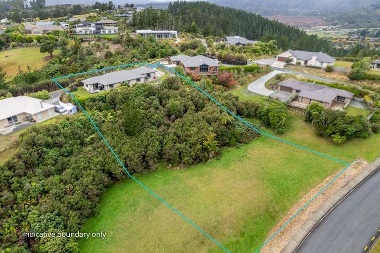 Photo of property in 5 Mckenzie Way, Timberlea, Upper Hutt, 5018