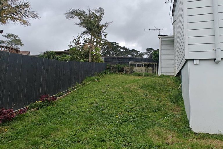 Photo of property in 52 Grenada Avenue, Forrest Hill, Auckland, 0620
