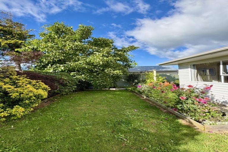 Photo of property in 14 Barrett Place, Carterton, 5713