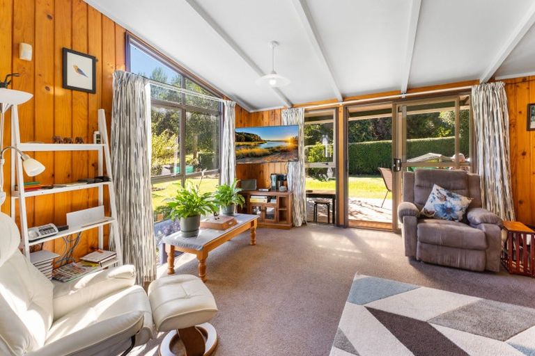 Photo of property in Ruatiti Cottage, 1693 Ruatiti Road, Ruatiti, Raetihi, 4696