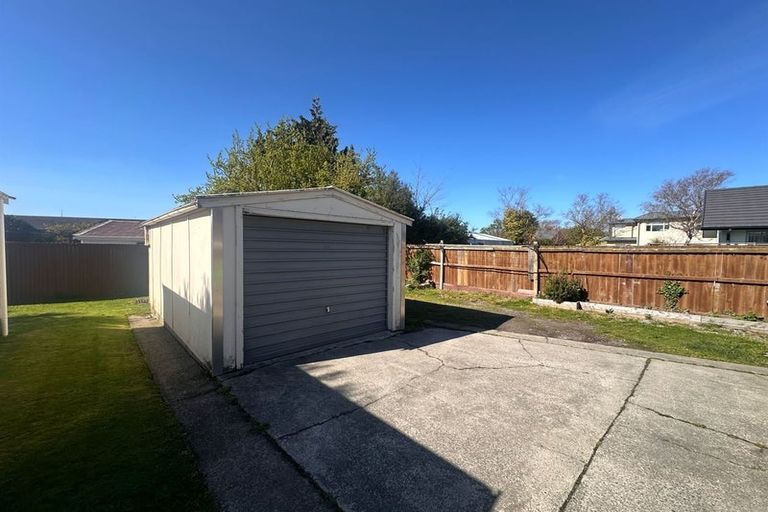 Photo of property in 2/254 Main Road North, Redwood, Christchurch, 8051